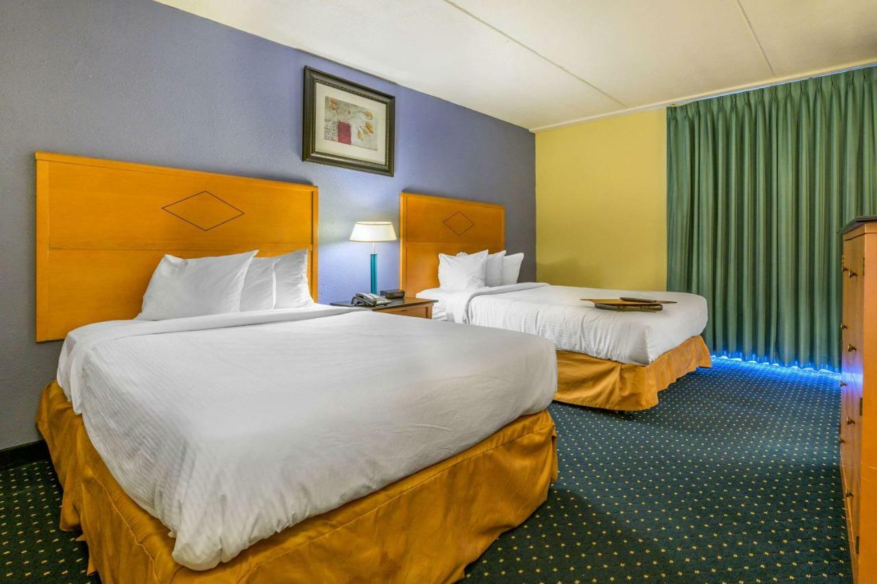Aire Hotel Lebanon Hershey Екстериор снимка