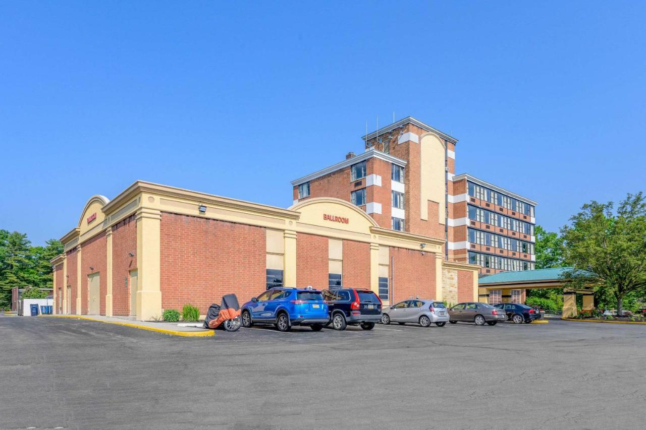 Aire Hotel Lebanon Hershey Екстериор снимка