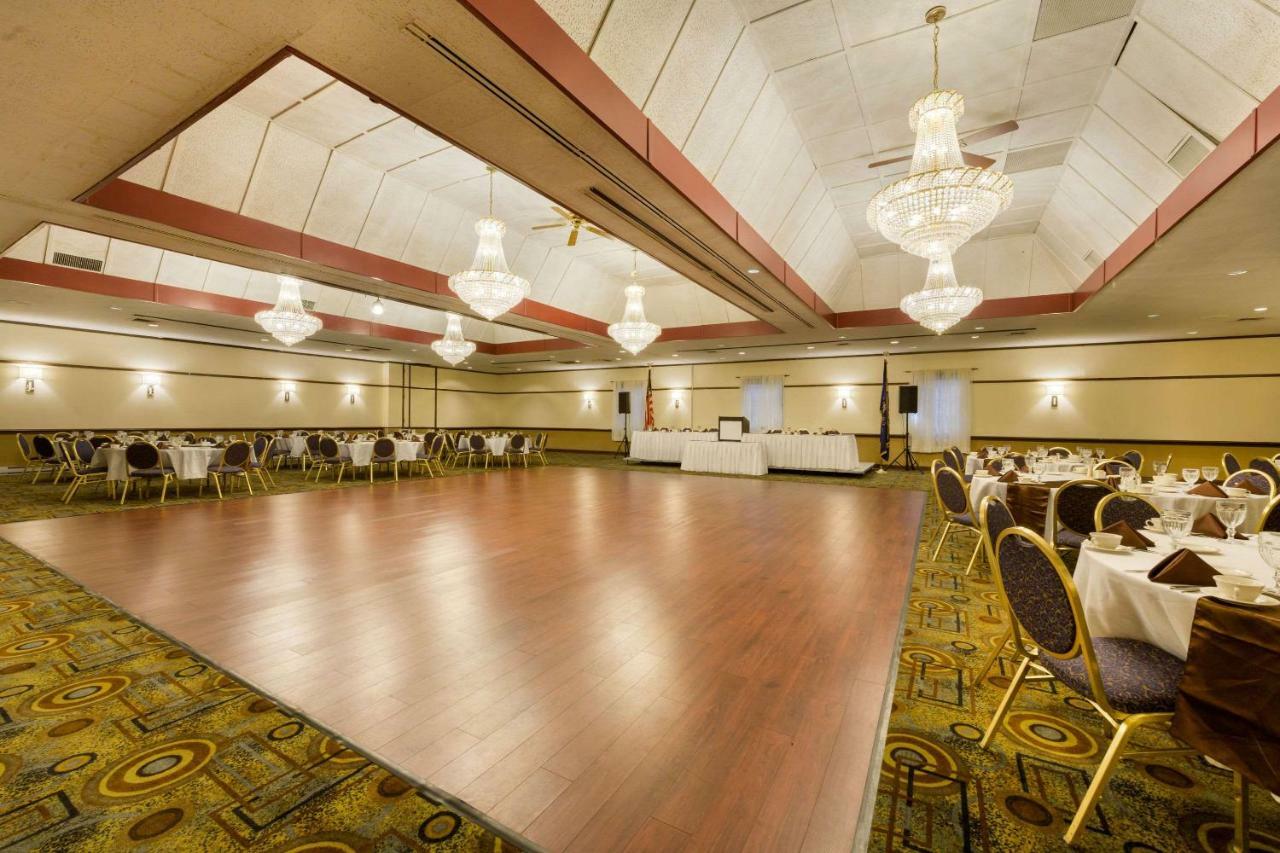 Aire Hotel Lebanon Hershey Екстериор снимка